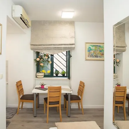 Klara Apartment