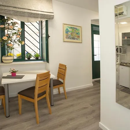 Klara Apartment